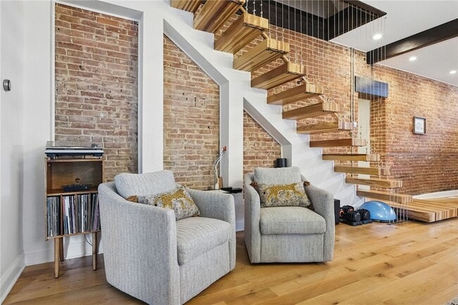 Building Photo - 3865 Howley St