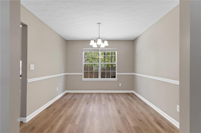 Building Photo - 3228 Diamond Blf