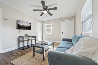 76 Haygood Ave SE