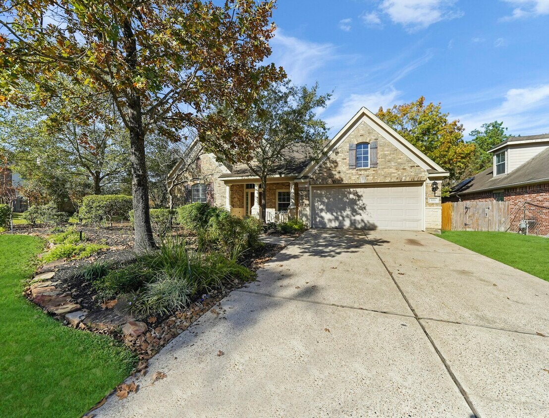 Primary Photo - 106 Cezanne Woods Dr