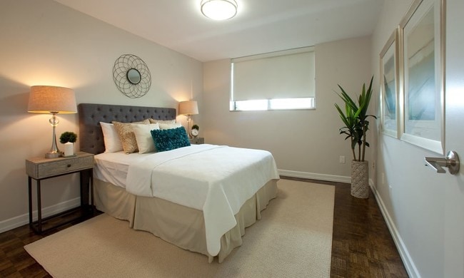 Interior Photo - Applewood on the Park