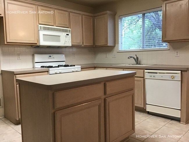 Building Photo - 20707 Wild Springs Dr