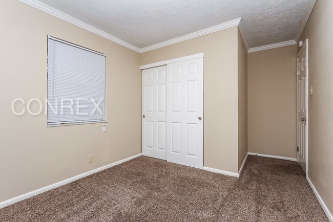 Foto del edificio - 4600 E 42nd St