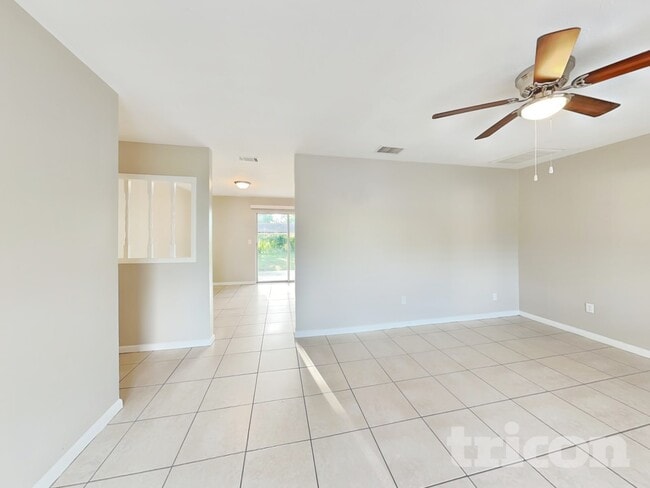 Foto del edificio - 1115 Oakhill St