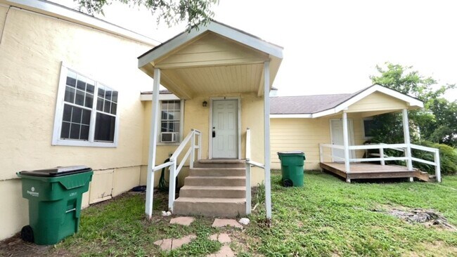 Foto del edificio - 2903 N U.S. Hwy 281