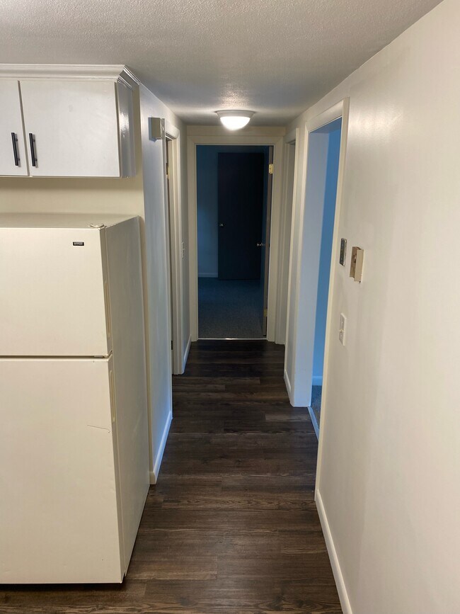 Hallway - 151 Leicester St