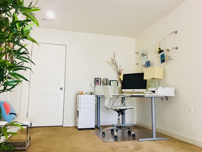 Foyer - Office area - 1410 Wheyfield Dr