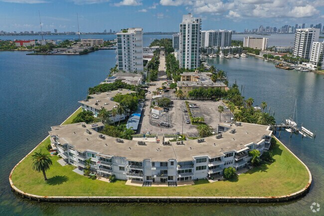Foto del edificio - Biscayne Sea Club