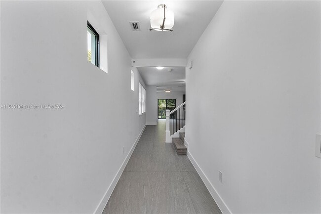 Building Photo - 4521 E Aqua Bella Ln