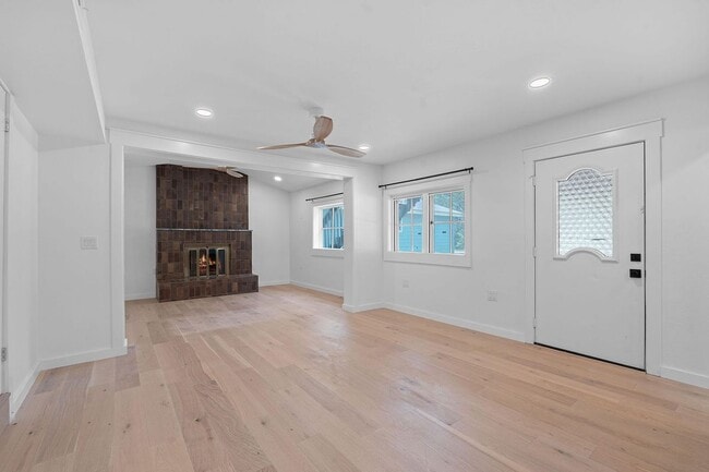 Building Photo - 5001 Serrano Trail