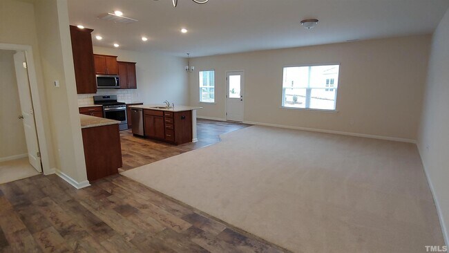 Building Photo - 1202 Bluewater Wy.