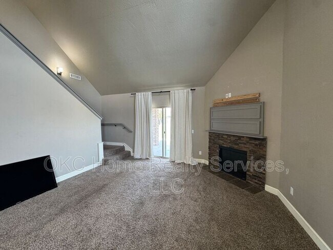 Foto del edificio - 921 SW 16th St