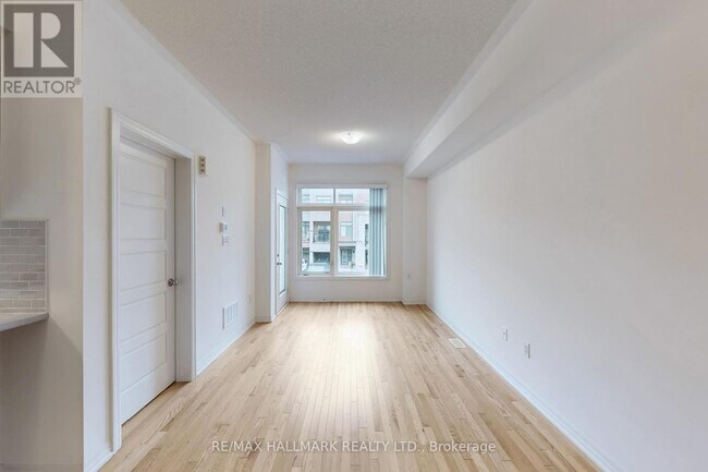 Building Photo - 106 Bravo Ln