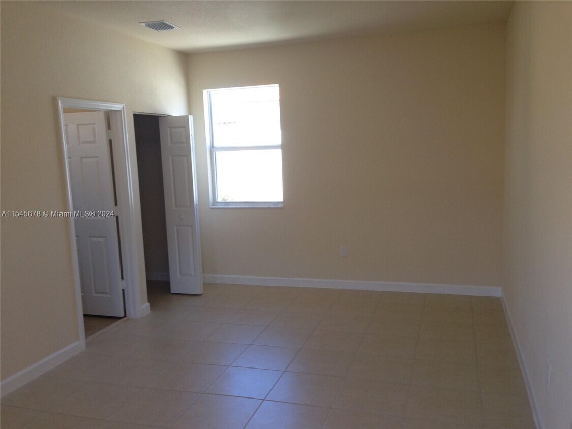 Primary Photo - 9551 SW 171st Pl