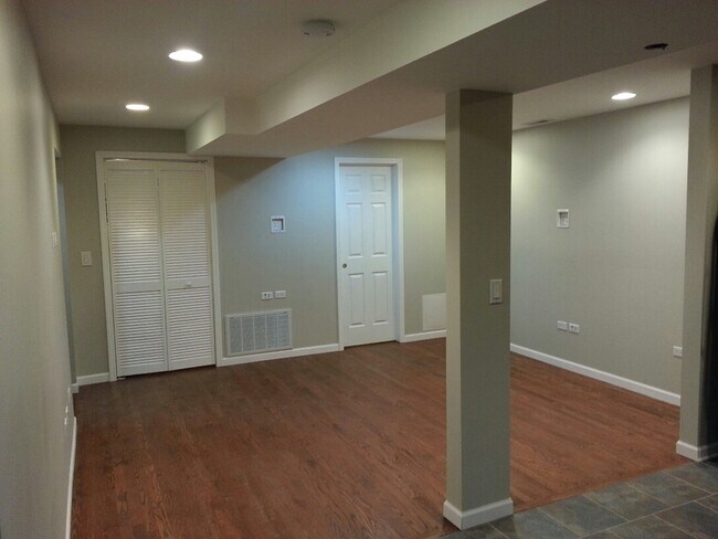 Foto del edificio - 2218 W Cullerton St