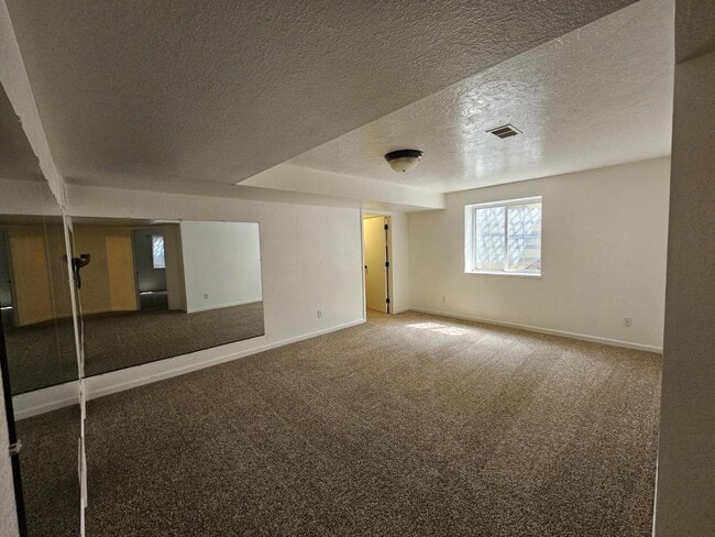 Foto del edificio - 5110 W 6th Street Rd