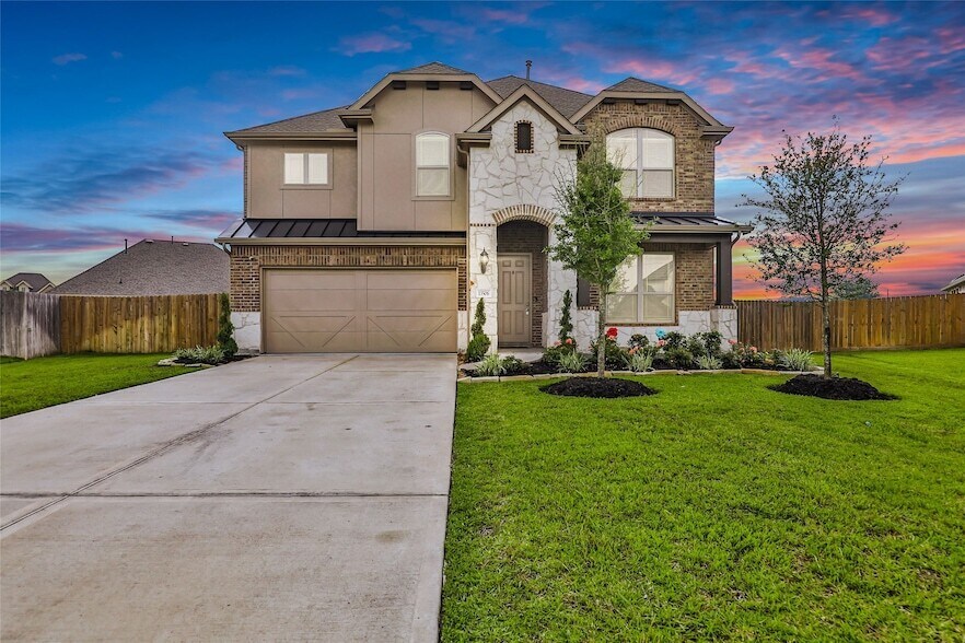 13506 Red Bloom Circle House Rental in Mont Belvieu, TX