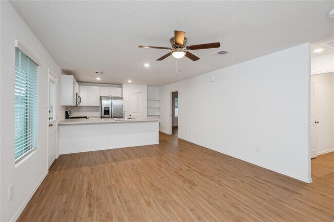 Foto del edificio - 937 Gentle Moss Dr