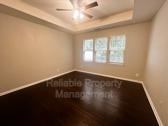 Building Photo - 103 Cottage Dr