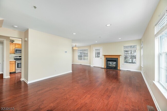 Foto del edificio - 902 Wendover Ct