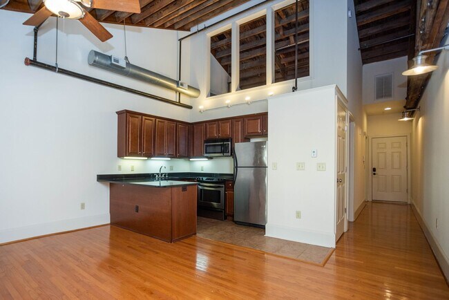 Foto del edificio - Flag Factory #10H