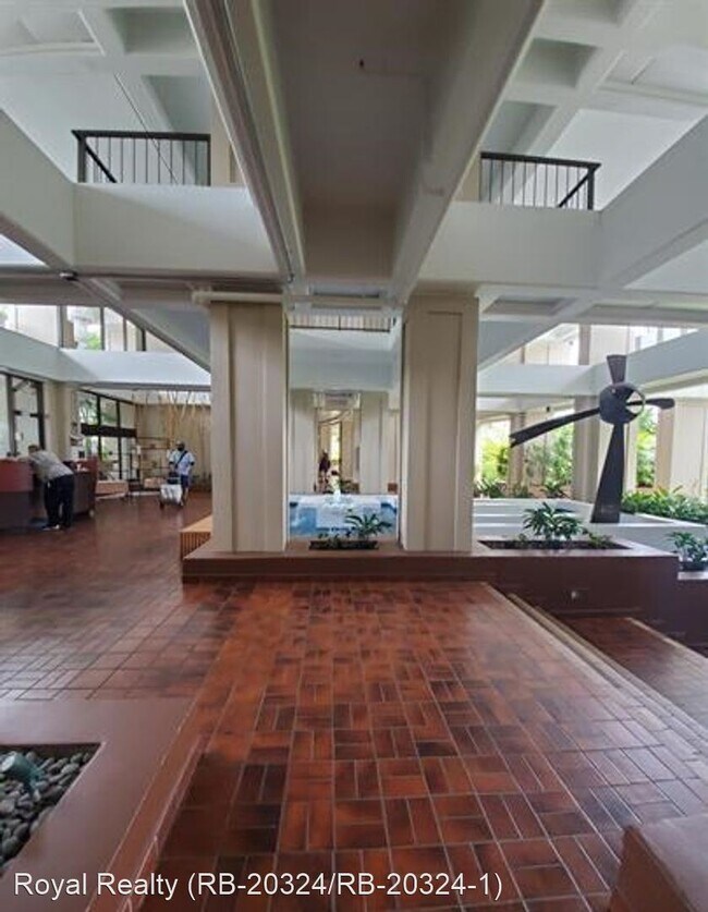 Foto del edificio - 1 br, 1 bath House - 2223 Kapiolani Blvd. ...
