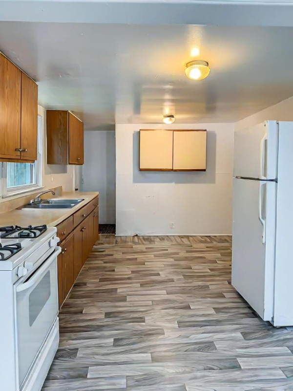Building Photo - 1704 1st St