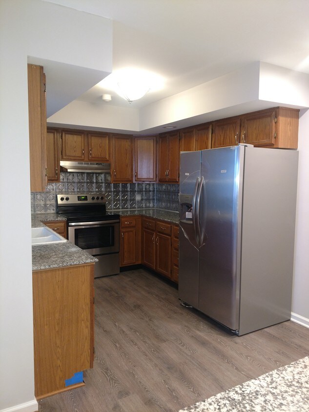 10 Meadow Sage Ct, East Stroudsburg, PA 18301 Townhouse for Rent in