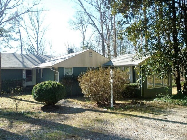 Building Photo - 1112 Buford Rd