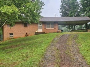 Building Photo - 8061 Young Rd