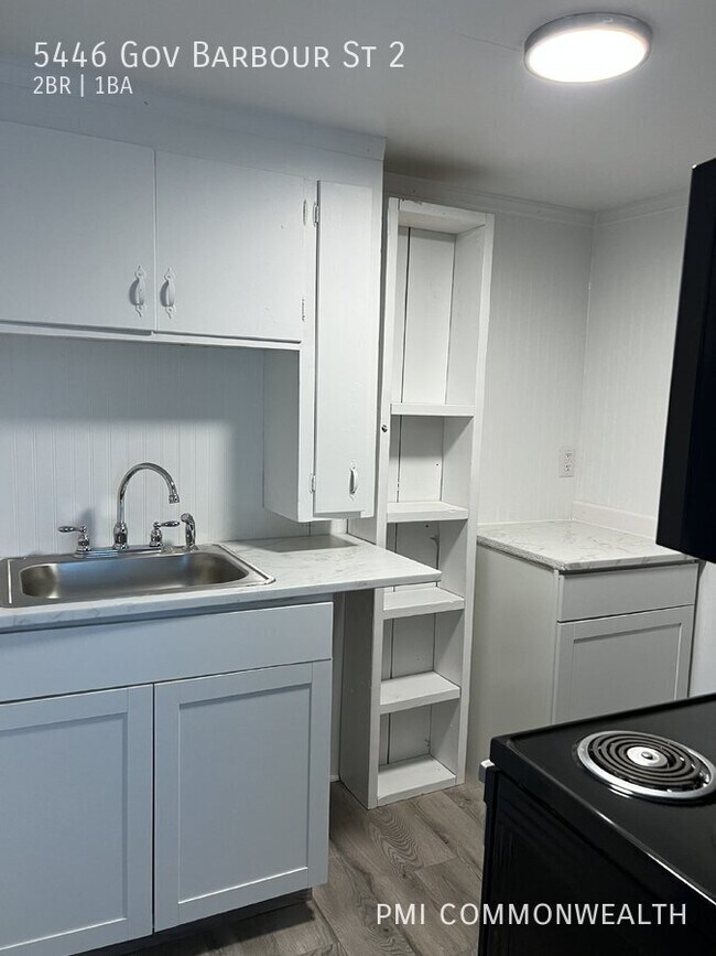 Foto del edificio - 5446 Governor Barbour St