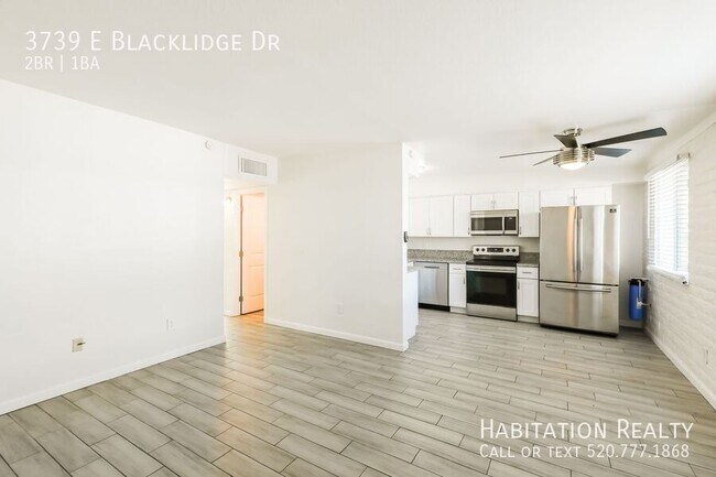 Foto del edificio - 3739 E Blacklidge Dr
