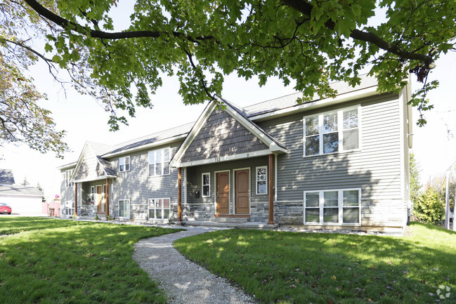 Foto del edificio - Baybrooke Properties