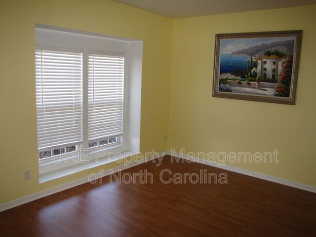 Building Photo - 1232 Rocket Ln