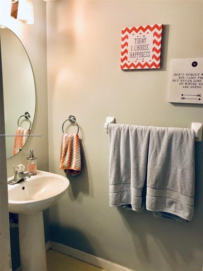 Building Photo - 3183 SW 50th St