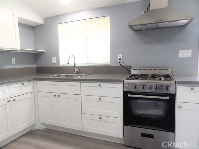 Building Photo - 2807 Leticia Dr