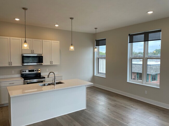 Cocina y sala de estar - 253 Center St