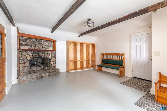 Foto del edificio - 14 Browns Ln