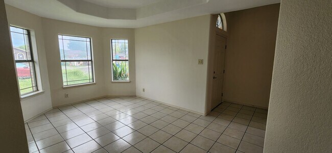 Living Room - 2566 Cottage Dr