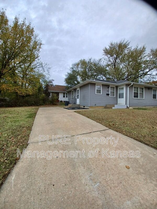 Foto del edificio - 643 SW Oakley Ave