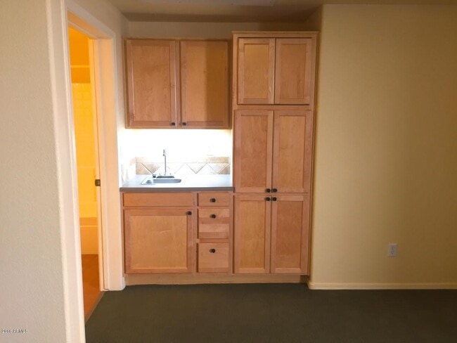 Building Photo - 16545 E Gunsight Dr