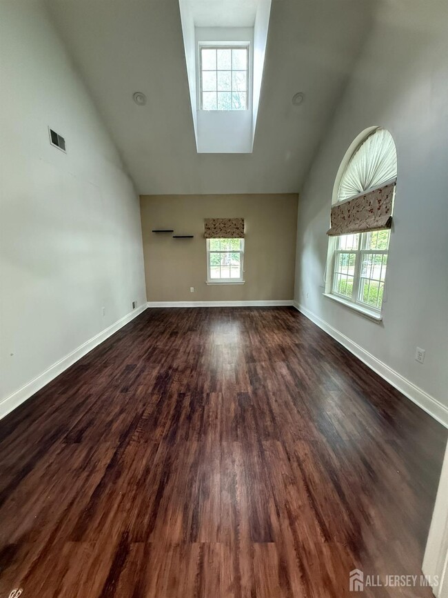 Building Photo - 88 Sapphire Ln