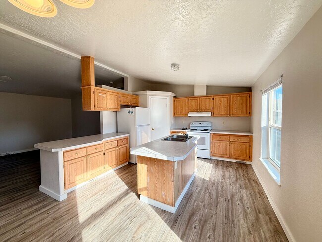 Foto del edificio - 470 Cedar St