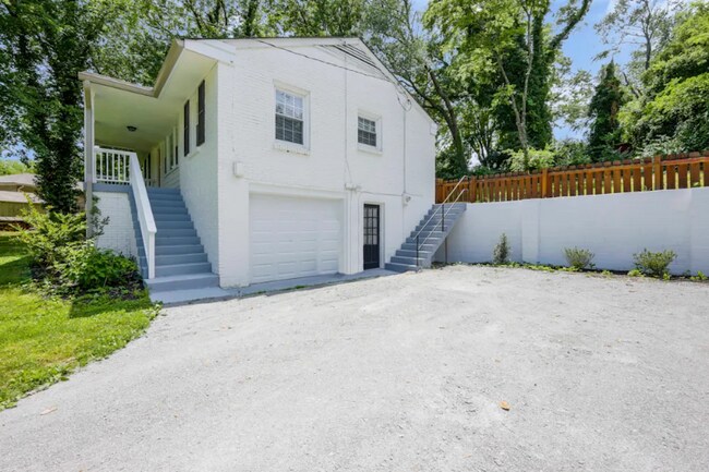 Foto del edificio - 606 Durrett Dr