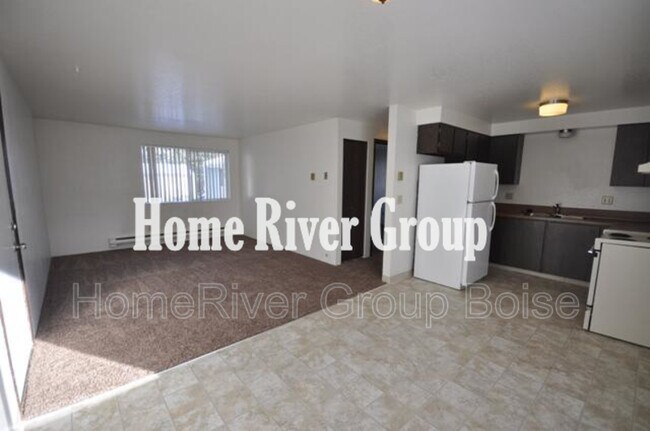 Foto del edificio - 1951 S Vista Ave