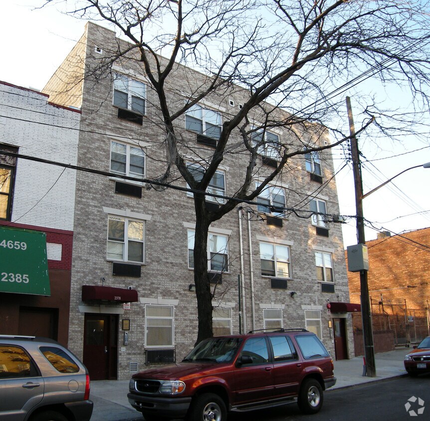 Primary Photo - 2378 Hoffman St