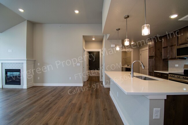 Building Photo - Gorgeous, brand new, 2-bedroom condo in No...
