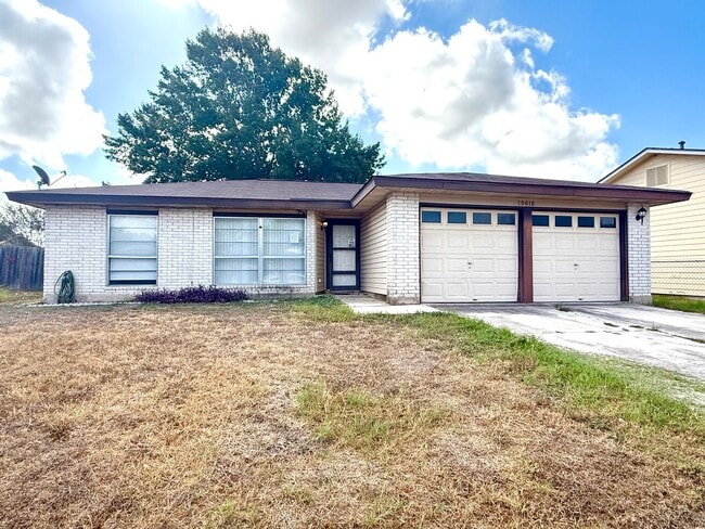 Photo - 10610 Green Vista Street House