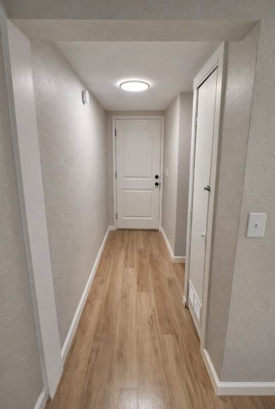 Building Photo - 1126 E Moreno Ave