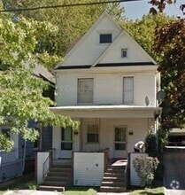 Building Photo - 1037-1039 W 10th St